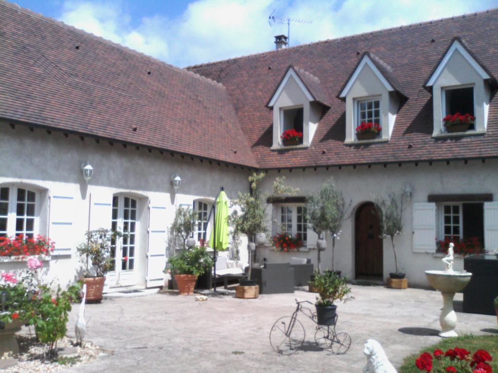 Bed and Breakfast Le Relais De Dalibray Seraincourt Exterior foto