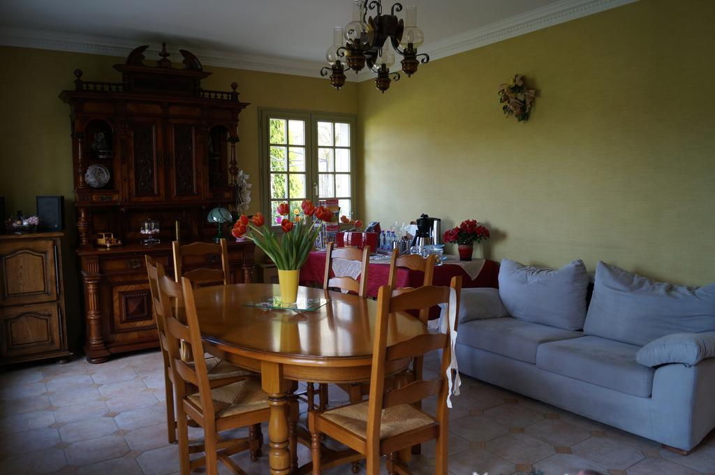 Bed and Breakfast Le Relais De Dalibray Seraincourt Exterior foto
