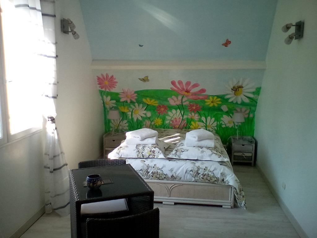 Bed and Breakfast Le Relais De Dalibray Seraincourt Zimmer foto