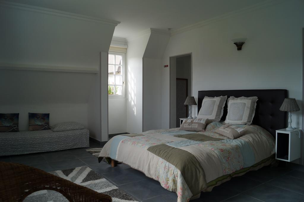 Bed and Breakfast Le Relais De Dalibray Seraincourt Zimmer foto