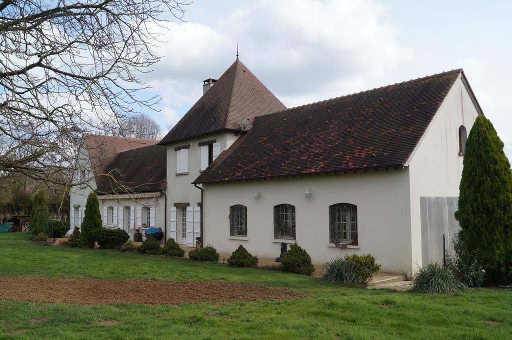 Bed and Breakfast Le Relais De Dalibray Seraincourt Exterior foto
