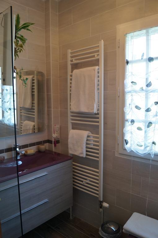 Bed and Breakfast Le Relais De Dalibray Seraincourt Zimmer foto